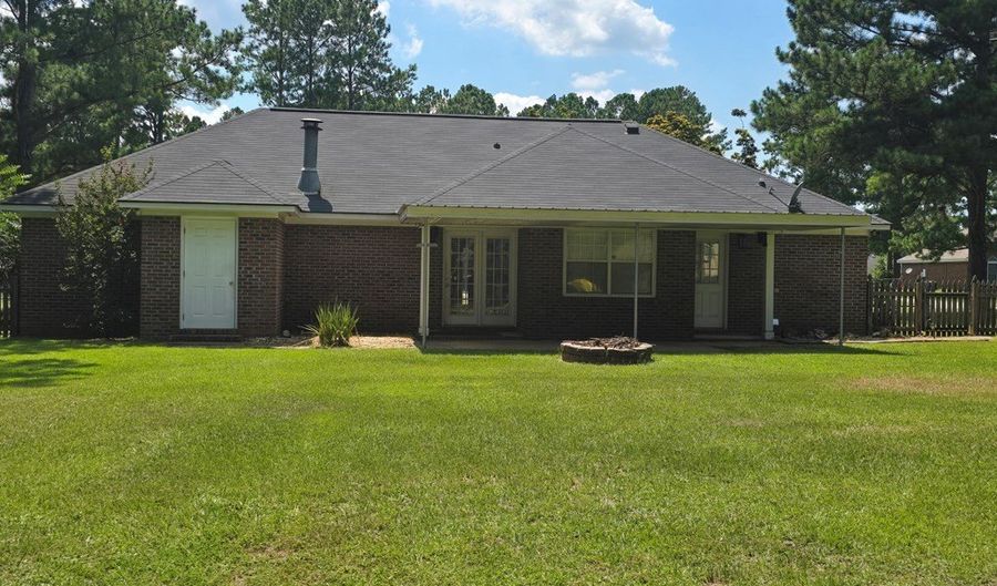 154 Water Oak Dr, Albany, GA 31701 - 3 Beds, 2 Bath