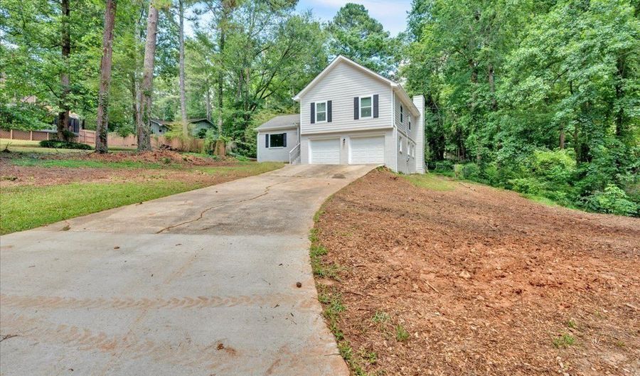 3302 CREEKWAY, Decatur, GA 30034 - 4 Beds, 3 Bath
