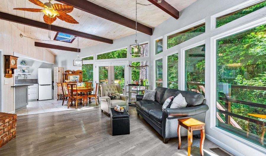 769 Cathedral Dr, Aptos, CA 95003 - 2 Beds, 1 Bath