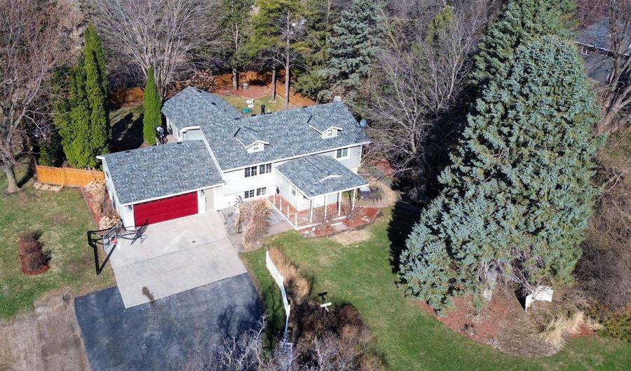 6517 County Rd 5 NW, Annandale, MN 55302 - 3 Beds, 2 Bath