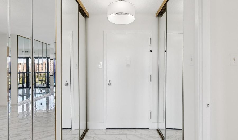 307 YOAKUM Pkwy #519, Alexandria, VA 22304 - 2 Beds, 2 Bath