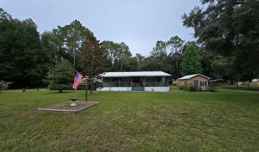 1719 62nd Pl, Bell, FL 32619 - 4 Beds, 3 Bath