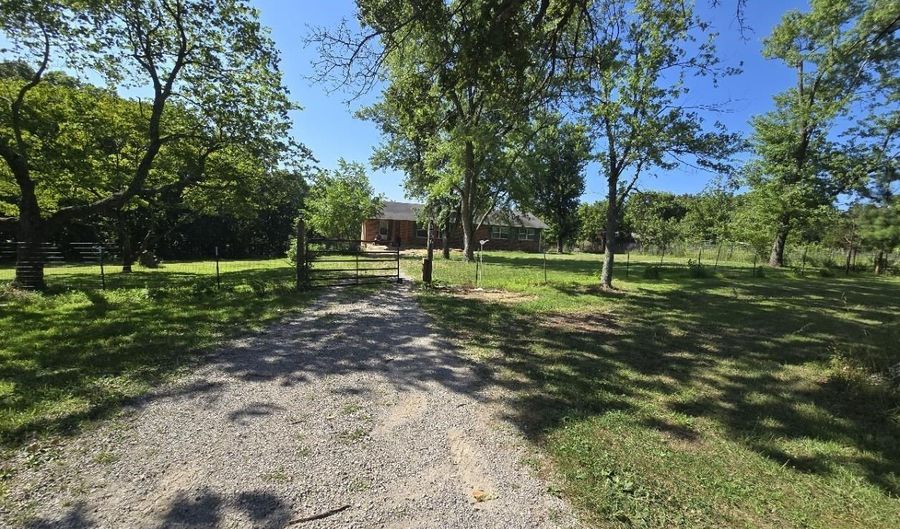 3036 Hwy P Hwy, Alton, MO 65606 - 3 Beds, 3 Bath