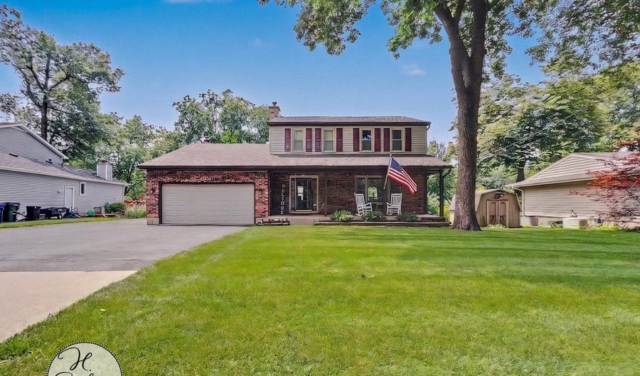 630 Oceola Dr, Algonquin, IL 60102 - 4 Beds, 3 Bath