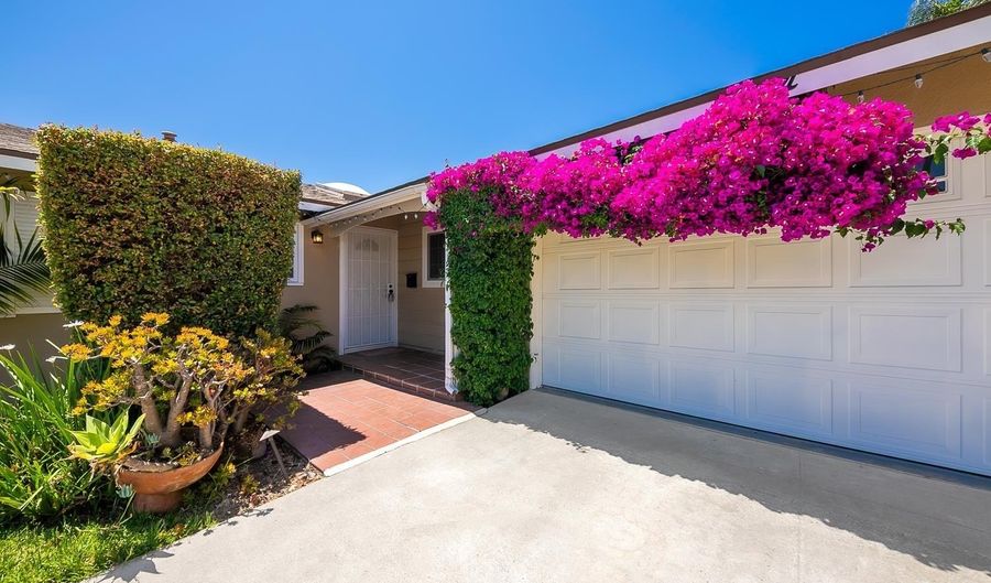 4464 Kamloop Ave, San Diego, CA 92117 - 3 Beds, 2 Bath