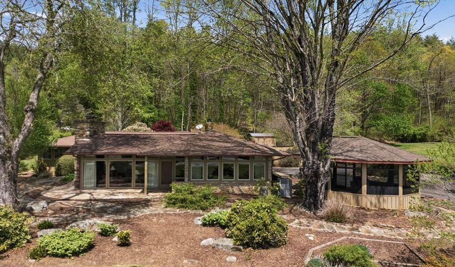 6203 Airport Rd, Andrews, NC 28901 - 3 Beds, 3 Bath