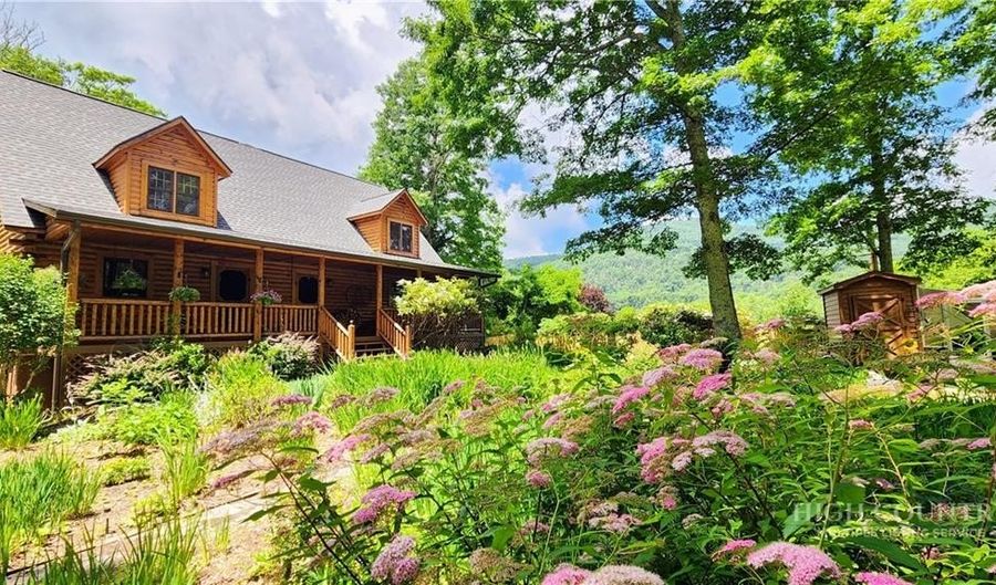 487 Klonteska Dr, Banner Elk, NC 28604 - 4 Beds, 4 Bath
