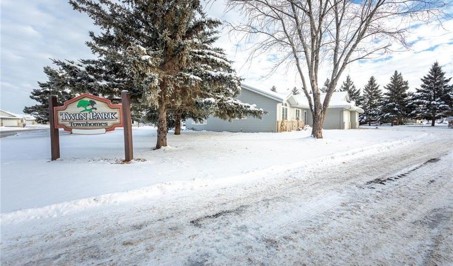 723 Amanda Ln, Alexandria, MN 56308 - 2 Beds, 2 Bath