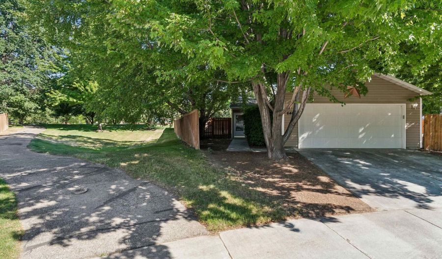 6484 S White Cliff Ave, Boise, ID 83709 - 3 Beds, 2 Bath