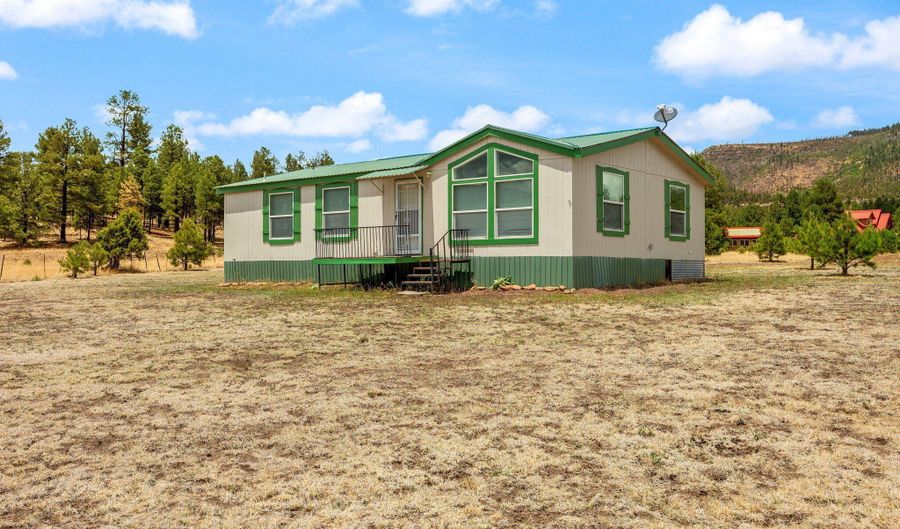42765 US-180, Alpine, AZ 85920 - 2 Beds, 2 Bath
