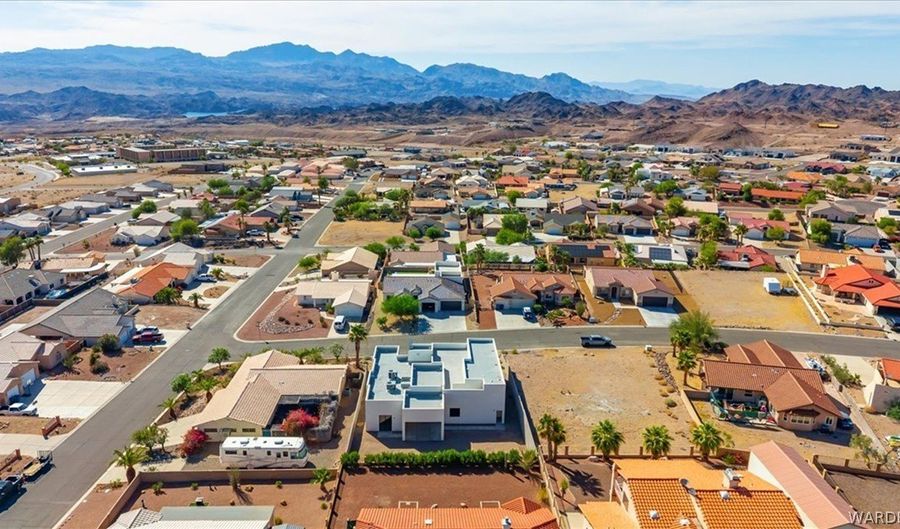 3456 Sunglow Dr, Bullhead City, AZ 86429 - 3 Beds, 3 Bath