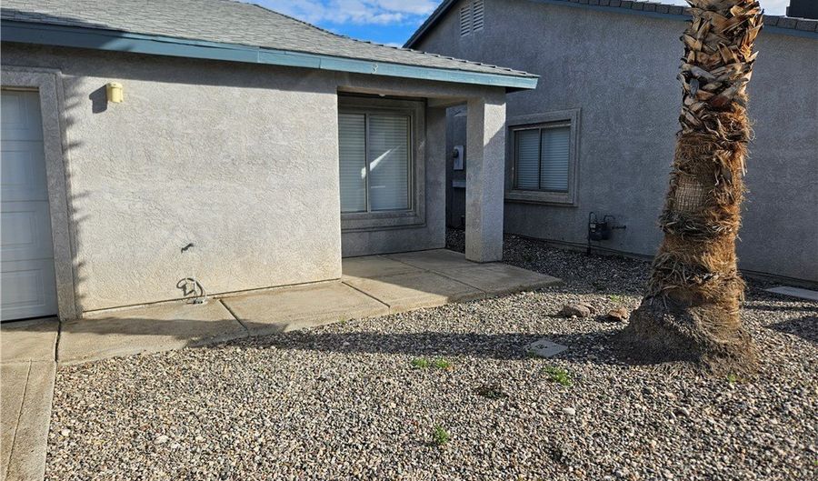 813 Gemstone # 3 Ave, Bullhead City, AZ 86442 - 2 Beds, 2 Bath