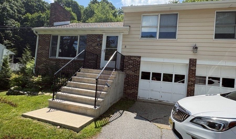 26 Chestnut Tree Dr, Alloway, NJ 07422 - 3 Beds, 2 Bath