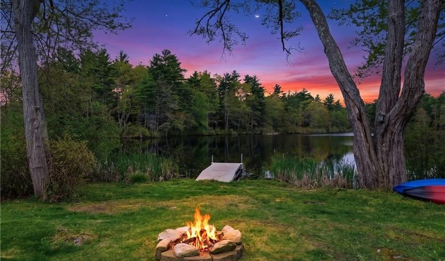 122 Spring Grove Rd, Glocester, RI 02814 - 3 Beds, 3 Bath