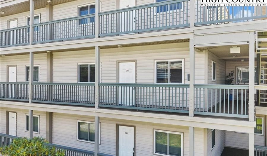 301 Pinnacle Inn Rd 3207, Beech Mountain, NC 28604 - 2 Beds, 2 Bath