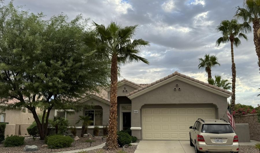 36582 Crown St, Palm Desert, CA 92211 - 3 Beds, 2 Bath