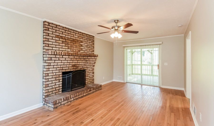 5613 Woodland, Acworth, GA 30102 - 4 Beds, 2 Bath