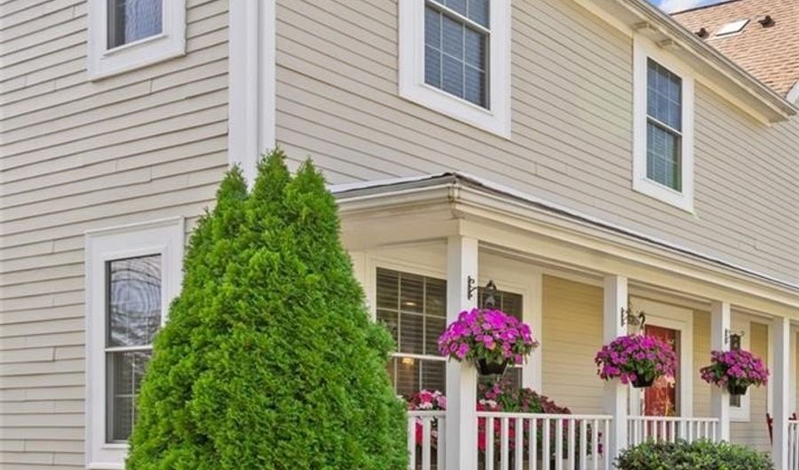 55 Vine St, East Greenwich, RI 02818 - 3 Beds, 3 Bath
