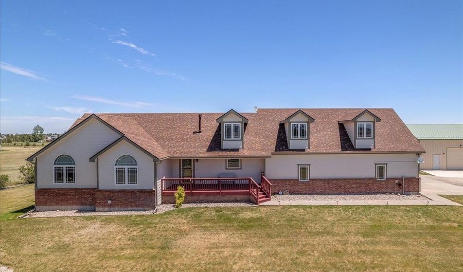 5765 SNOWBERRY Dr, Cheyenne, WY 82009 - 5 Beds, 3 Bath