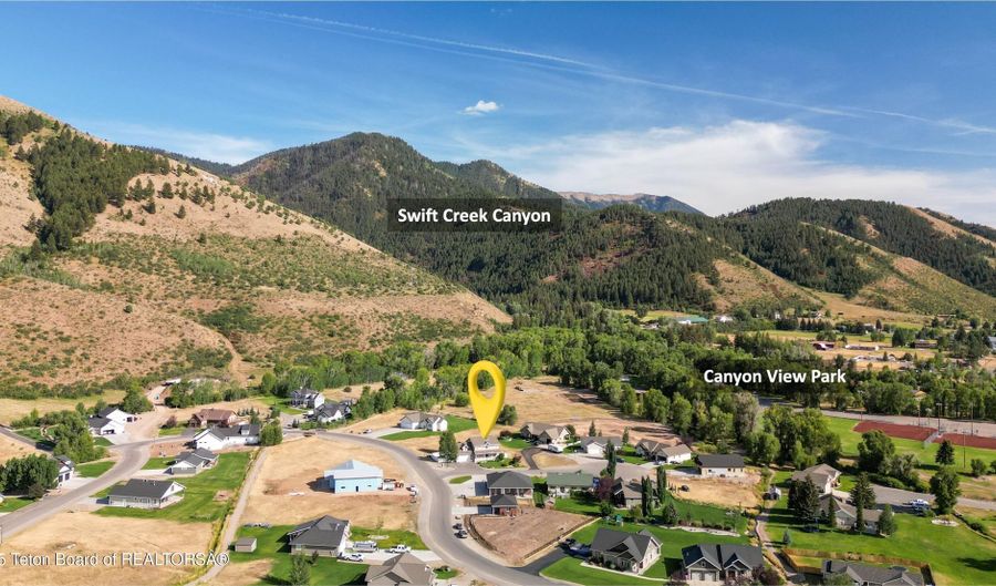 9 MILES Mdw, Afton, WY 83110 - 4 Beds, 4 Bath
