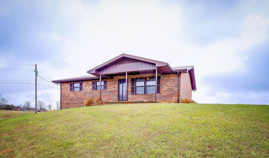 3658 Ripley Island Rd, Afton, TN 37616 - 2 Beds, 1 Bath