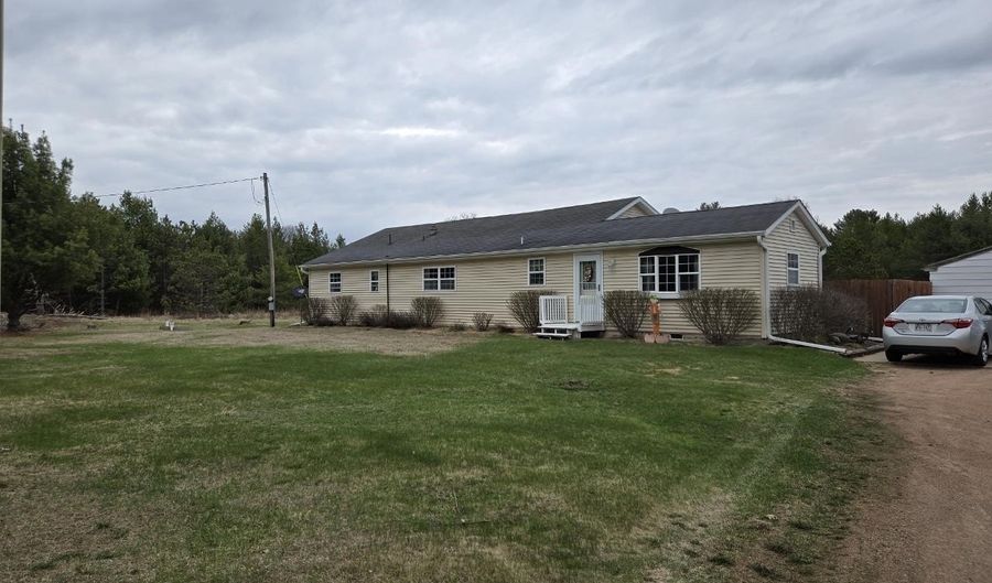 942 13th Ave, Arkdale, WI 54613 - 3 Beds, 1 Bath