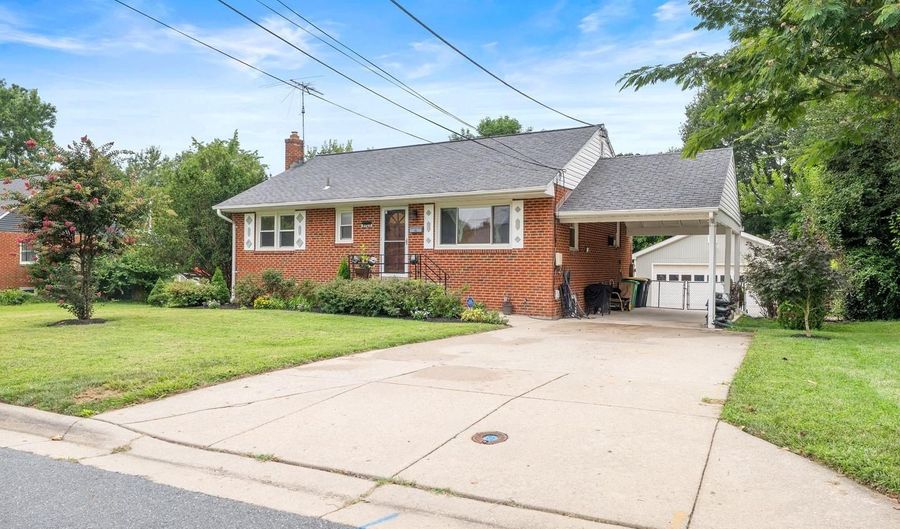 4703 CARDINAL Ave, Beltsville, MD 20705 - 4 Beds, 3 Bath