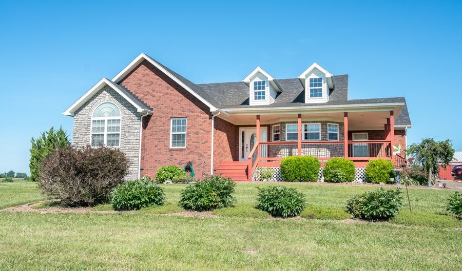 3913 Old Bloomfield Rd, Bardstown, KY 40004 - 4 Beds, 4 Bath
