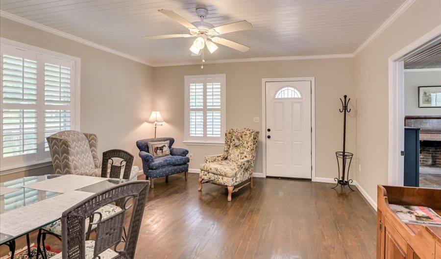 456 Chesterfield St N, Aiken, SC 29801 - 2 Beds, 2 Bath