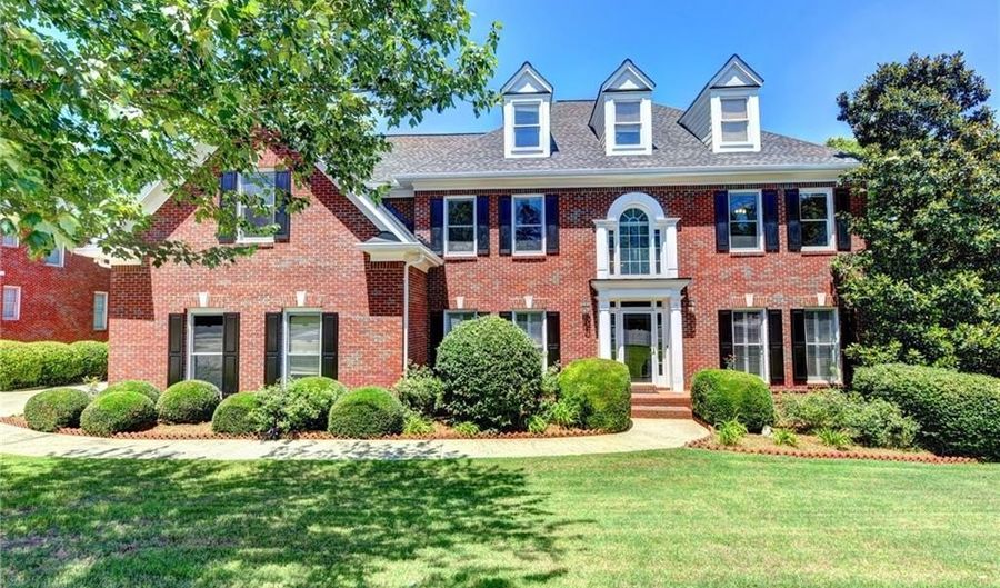 340 Kincardine Way, Alpharetta, GA 30022 - 6 Beds, 5 Bath