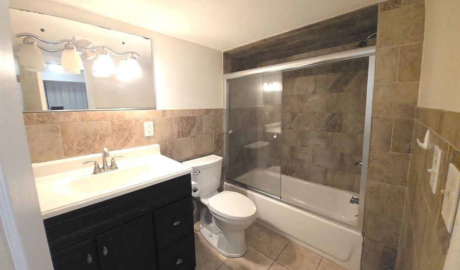 46-48 WASHINGTON Pkwy 1, Bayonne, NJ 07002 - 3 Beds, 2 Bath