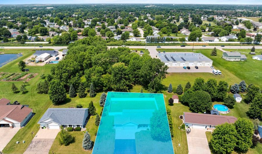 W5370 AMY Avenue, Appleton, WI 54915 - 3 Beds, 2 Bath