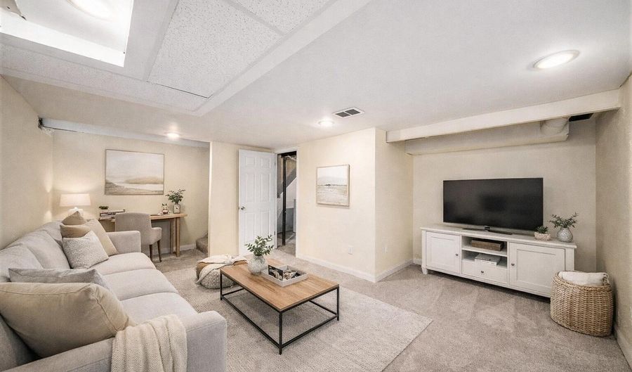 3342 Williamsburg St Rd, Ann Arbor, MI 48108 - 2 Beds, 1 Bath