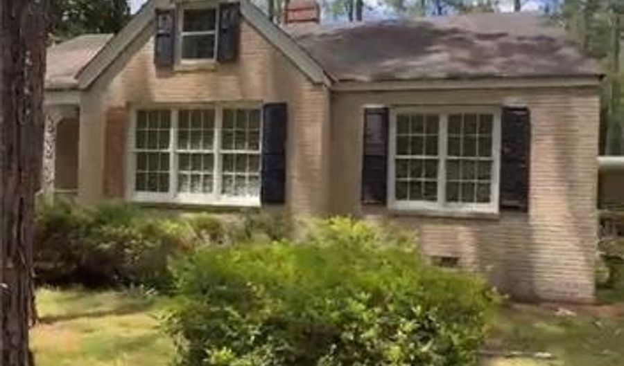 717 8th Ave, Albany, GA 31701 - 3 Beds, 2 Bath