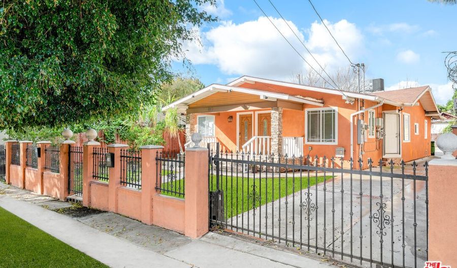 317 N Commonwealth Ave, Los Angeles, CA 90004 - 5 Beds, 0 Bath
