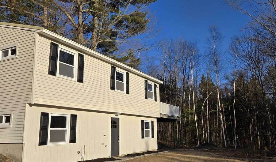 52 Hillside Ave, Bartlett, NH 03812 - 3 Beds, 2 Bath