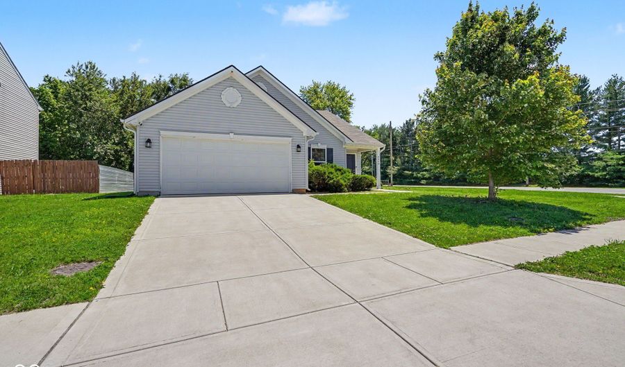 6459 Pinebark Pl, Indianapolis, IN 46217 - 3 Beds, 2 Bath