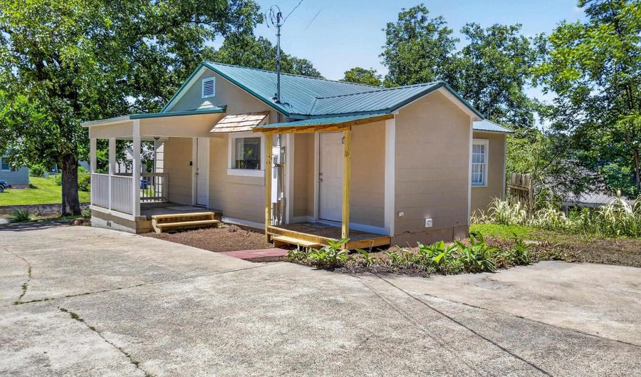 4119 RIDGE Dr, Anniston, AL 36206 - 2 Beds, 1 Bath