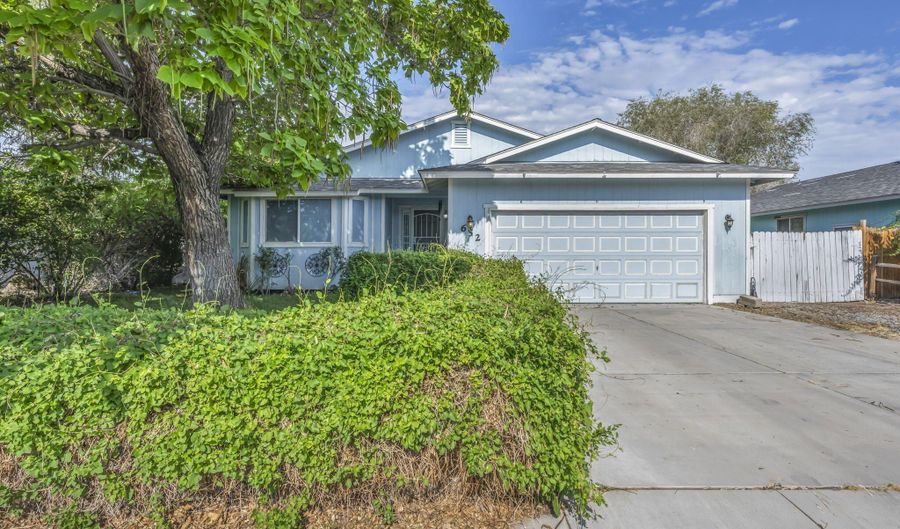 652 Silver Lace Blvd, Fernley, NV 89408 - 3 Beds, 2 Bath