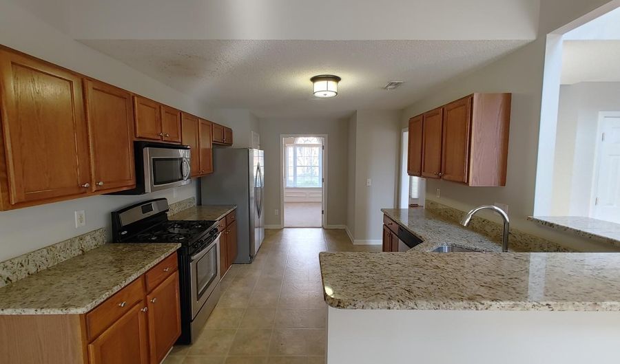809 Brickstone Dr, Apex, NC 27502 - 4 Beds, 3 Bath