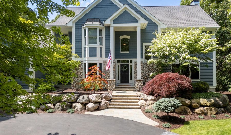 1977 Emerald Glen Ct NE, Ada, MI 49301 - 6 Beds, 4 Bath