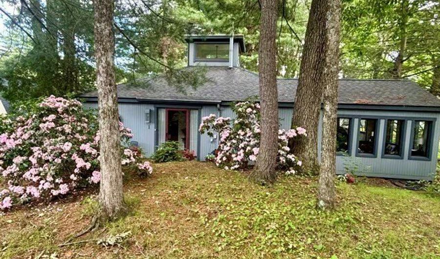 1 Butternut Cir 1, Avon, CT 06001 - 2 Beds, 2 Bath