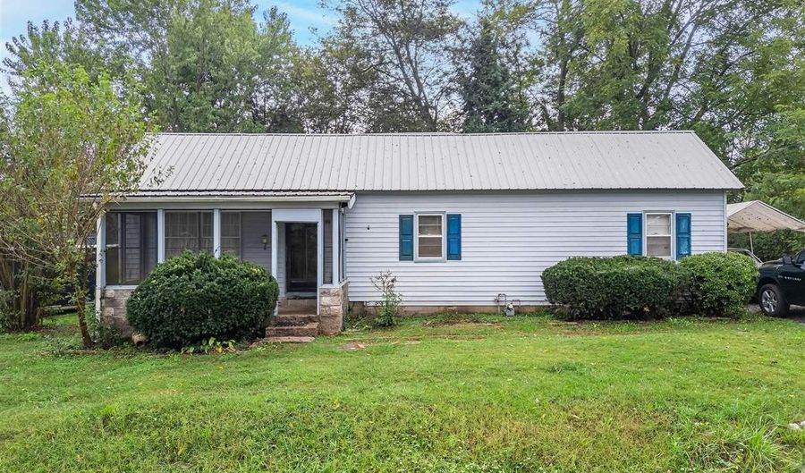 233 E Gallatin St, Adairville, KY 42202 - 2 Beds, 1 Bath