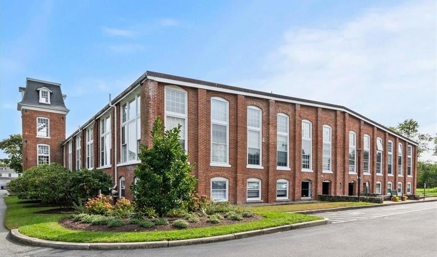 40 Web Ave 221, North Kingstown, RI 02852 - 2 Beds, 2 Bath