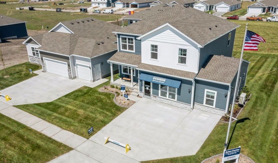 4303 NE 12TH St, Ankeny, IA 50021 - 4 Beds, 3 Bath