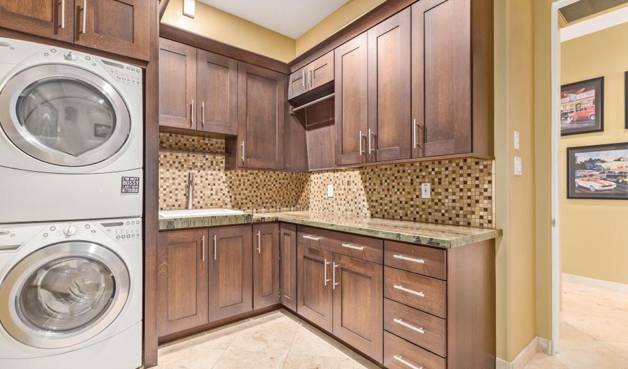 36092 N SUMMIT Dr, Cave Creek, AZ 85331 - 4 Beds, 4 Bath