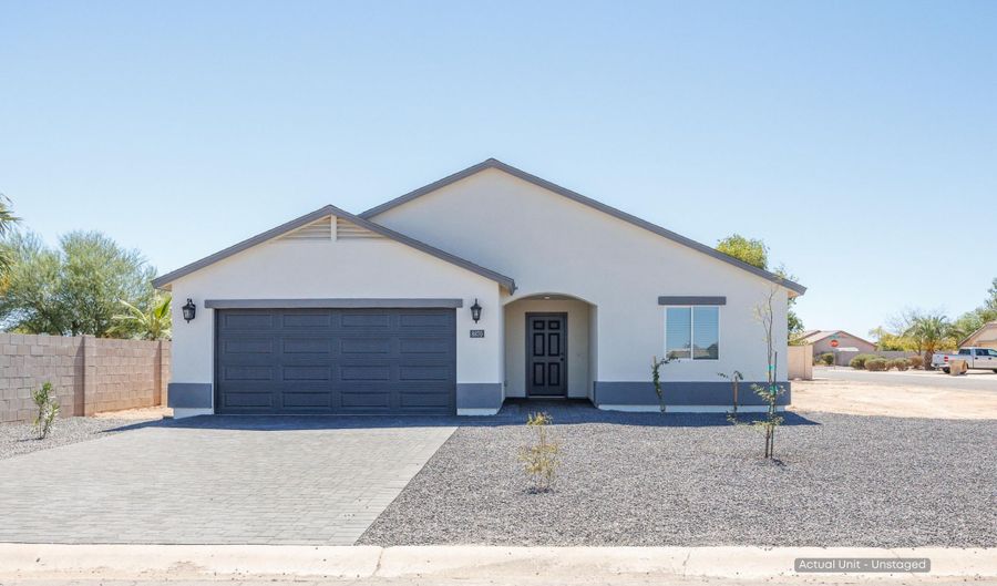 8870 W RAFAEL Dr, Arizona City, AZ 85123 - 3 Beds, 2 Bath