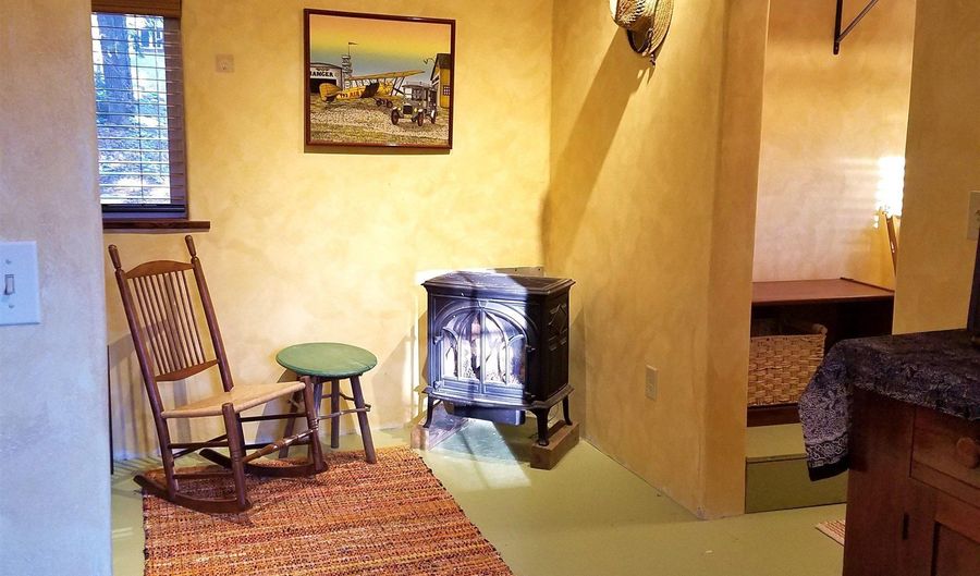 52 Covered Bridge Rd, Bartlett, NH 03838 - 2 Beds, 2 Bath