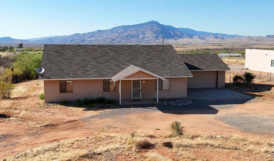 3310 W Mayo Pl, Benson, AZ 85602 - 3 Beds, 2 Bath