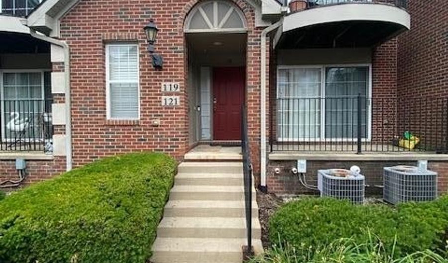 119 W Oakbrook Dr, Ann Arbor, MI 48103 - 2 Beds, 2 Bath